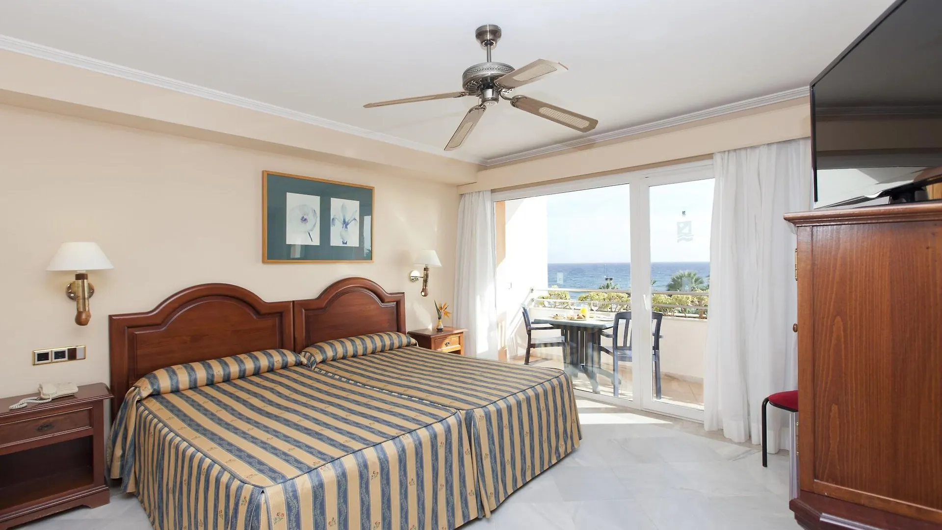 ****  Marbella Playa Hotel España